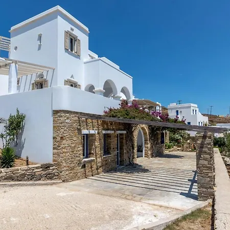 La Chapelle Ouest Guest In Tinos Villa