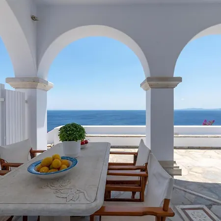 La Chapelle Ouest Guest In Tinos
