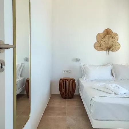 La Chapelle Ouest Guest In Tinos Βίλα *