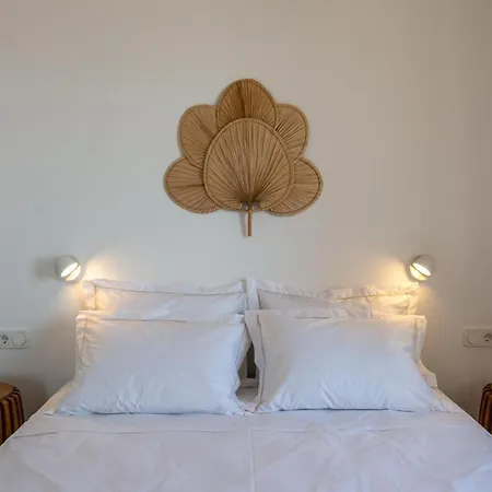 La Chapelle Ouest Guest In Tinos *